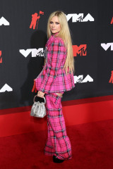 Avril Lavigne - MTV VMA in New York 09/12/2021 фото №1310536