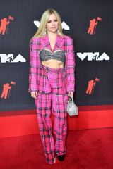 Avril Lavigne - MTV VMA in New York 09/12/2021 фото №1310533