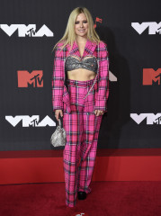 Avril Lavigne - MTV VMA in New York 09/12/2021 фото №1310525