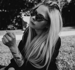 Avril Lavigne - Abbey Dawn Photoshoot (2018) фото №1106526
