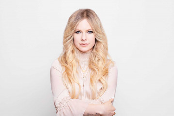 Avril Lavigne - Cosmopolitan Japan (2019) фото №1192474