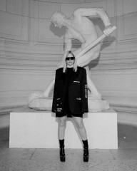 Avril Lavigne ~ IG Photoshoot in Paris Fashion Week  фото №1366272