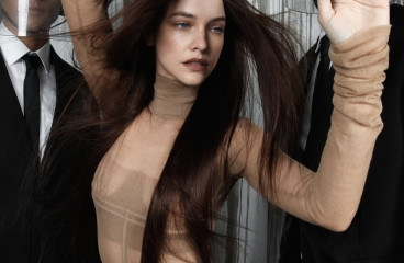 Barbara Palvin for 032c Magazine's December 2024 фото №1409553