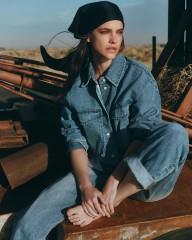 Barbara Palvin for Harper’s Bazaar Greece April 2025 фото №1414510
