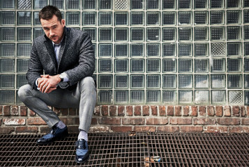 Barry Sloane by Matt Doyle for Backstage UK (Photoshoot in New York) 12/06/2016 фото №1261782