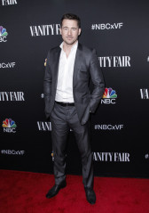 Barry Sloane - NBC And Vanity Fair's Celebration Of The Season in LA 11/11/2019 фото №1314509