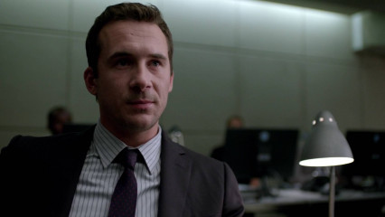 Barry Sloane - The Whispers (2015) 1x05 'What Lies Beneath' фото №1306376
