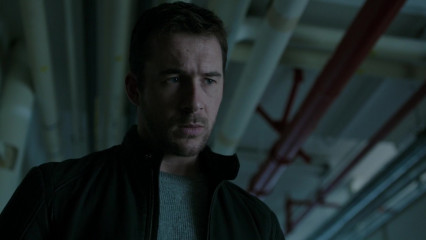 Barry Sloane - The Whispers (2015) 1x12 'Traveller in the Dark' фото №1315411