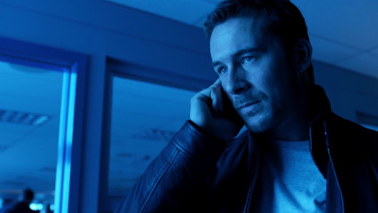 Barry Sloane - The Whispers (2015) 1x13 'Game Over' фото №1253725