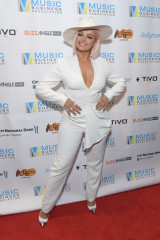Bebe Rexha - Music Biz Awards & Hall of Fame in Nashville 05/07/2019 фото №1170968