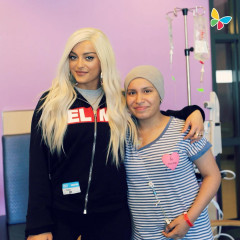 Bebe Rexha - Children Hospital in Los Angeles 08/15/2018 фото №1138589