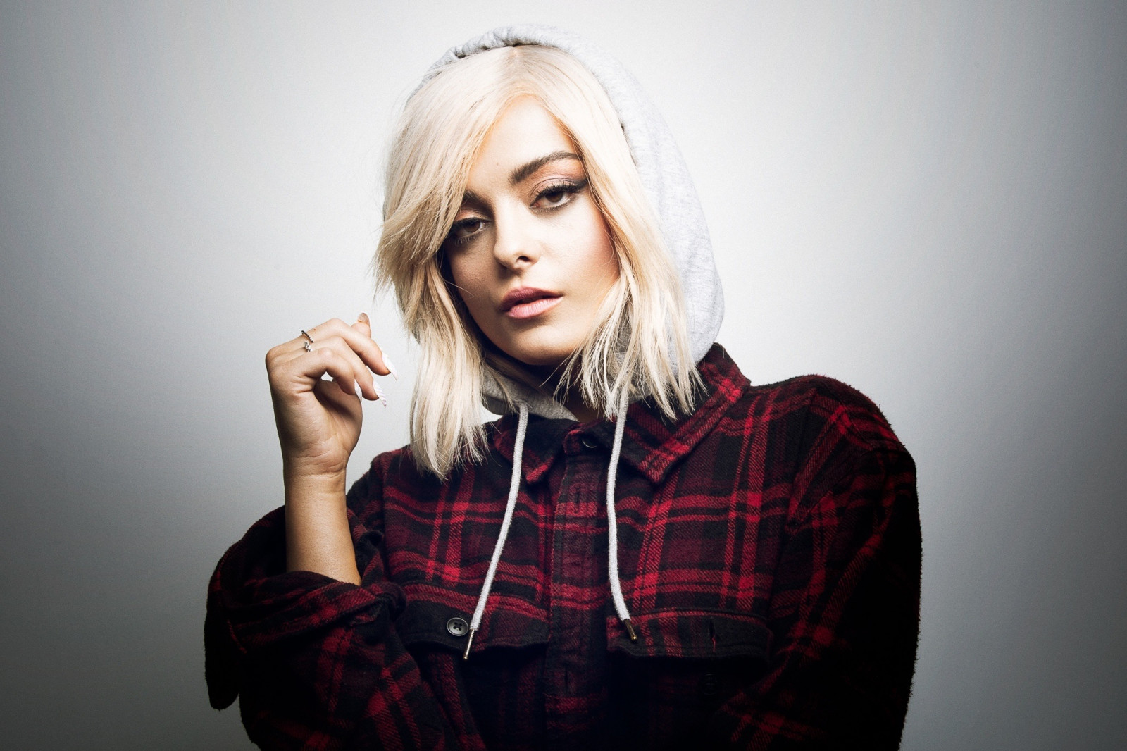 Биби Рекса (Bebe Rexha)