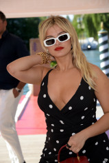 Bebe Rexha - Dolce & Gabbana Event in Venice 08/28/2021 фото №1307462