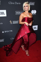 Bebe Rexha – Clive Davis’ 2019 Pre-Grammy Gala фото №1140805