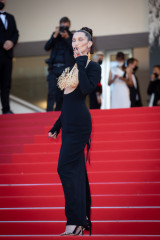 Bella Hadid - 'Tre Piani' (Three Floors) Screening in Cannes | July 11, 2021 фото №1302852