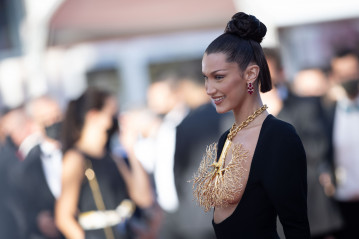 Bella Hadid - 'Tre Piani' (Three Floors) Screening in Cannes | July 11, 2021 фото №1302843