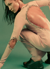 Bella Hadid by Heji Shin for Givenchy // Spring 2021 фото №1289193