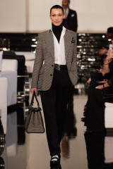 Ralph Lauren Fall/Winter 2022 Fashion Show in New York фото №1340484