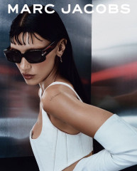 Bella Hadid - Marc Jacobs Eyewear Campaign 2023 фото №1381538