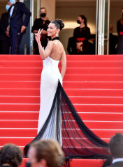 Bella Hadid - Opening Ceremony at the Cannes Film Festival | July 6, 2021 фото №1301507