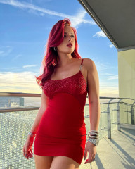 Bella Thorne - 22nd Annual Latin Grammy Awards in Las Vegas Portraits 11/18/2021 фото №1323656