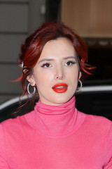 Bella Thorne – Leaving Tonight Show Starring Jimmy Fallon in NYC 03/20/2018 фото №1055609