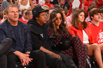 Beyonce - Game 6 of the NBA Playoffs in Houston 05/10/2019 фото №1172264