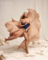 Beyonce by Campbell Addy for Harper’s Bazaar // 2021 фото №1308124