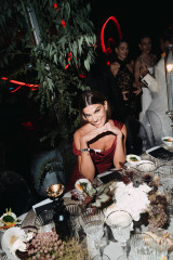 British Vogue X LuisaViaRoma Runway Icons Dinner And Party In Florence фото №1372174