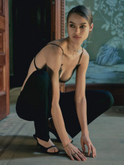 BRIGIT KOS for The Edit by Net-a-porter, October 2019 фото №1229855