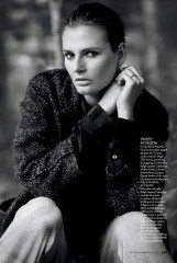 Bridget Hall ~ Elle Italia November 2009 by Matt Jones фото №1392083