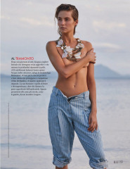 BRIDGET MALCOLM in Elle Magazine, Italy July 2020 фото №1261645