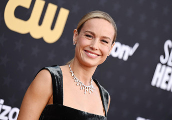 Brie Larson at 29th Annual Critics Choice Awards in Santa Monica 01/14/24 фото №1385316