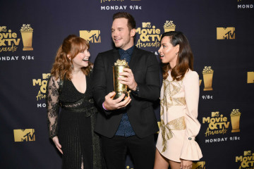 Bryce Dallas Howard-MTV Movie&TV Awards 2018 фото №1078897
