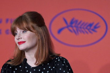Bryce Dallas Howard-"Rocketman" Press Conference,The 72nd Annual Cannes Film F фото №1175292