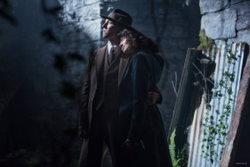 Caitriona Balfe - "Outlander" 1x01 - Sassenach Stills фото №1218000