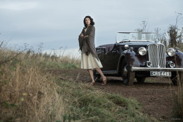Caitriona Balfe - "Outlander" 1x01 - Sassenach Stills фото №1218006