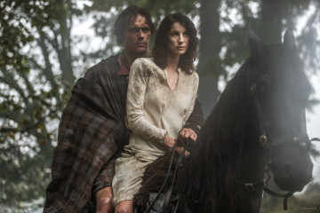 Caitriona Balfe - "Outlander" 1x01 - Sassenach Stills фото №1218023