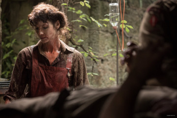 Caitriona Balfe - "Outlander" 1x01 - Sassenach Stills фото №1217994