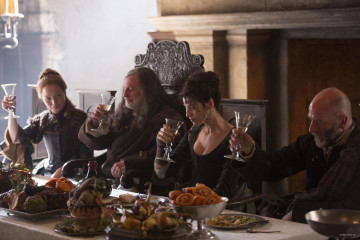 Caitriona Balfe - "Outlander" 1x02 - Castle Leoch Stills фото №1218396