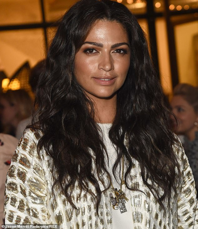 Камила Элвис (Camila Alves)