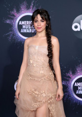 Camila Cabello - American Music Awards in Los Angeles 11/24/2019 фото №1234116