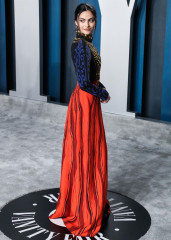 Camila Mendes - Vanity Fair Oscar Party, Los Angeles // February 9, 2020 фото №1269824