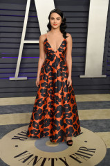 Camila Mendes – 2019 Vanity Fair Oscar Party фото №1146819
