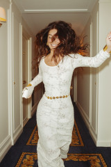Camila Morrone for Harper's Bazaar фото №1399639