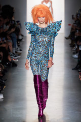 Jeremy Scott Spring/Summer 2020 Fashion Show in New York  фото №1224780