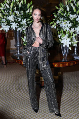 Candice Swanepoel – Harper’s Bazaar ICONS Party in New York  фото №994550