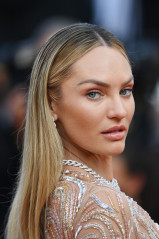 Candice Swanepoel - Opening Ceremony at the Cannes Film Festival | July 6, 2021 фото №1301490