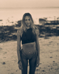 Candice Swanepoel for Tropic of C фото №1414037