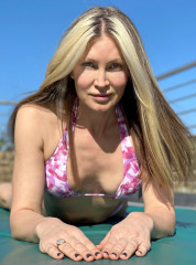 CAPRICE BOURRET in Bikinis During Coronavirus Lockdown, May 2020 фото №1257088